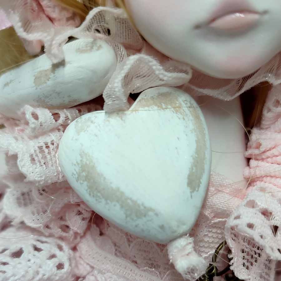 Muñeca Rosa Antiguo • Evaninas Muñeca de estilo Shabby Chic Rosa hecha a mano por Evaninas.