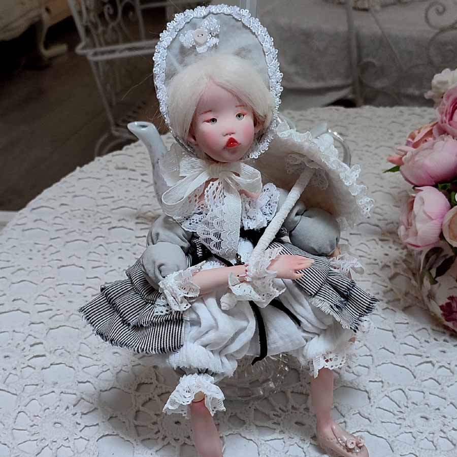 Muñeca con Sombrilla • Evaninas Sombrilla para muñeca hecha a mano por Evaninas
