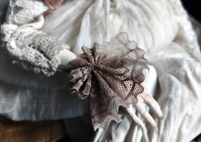 Manga de vestido victoriano para muñeca de Evaninas