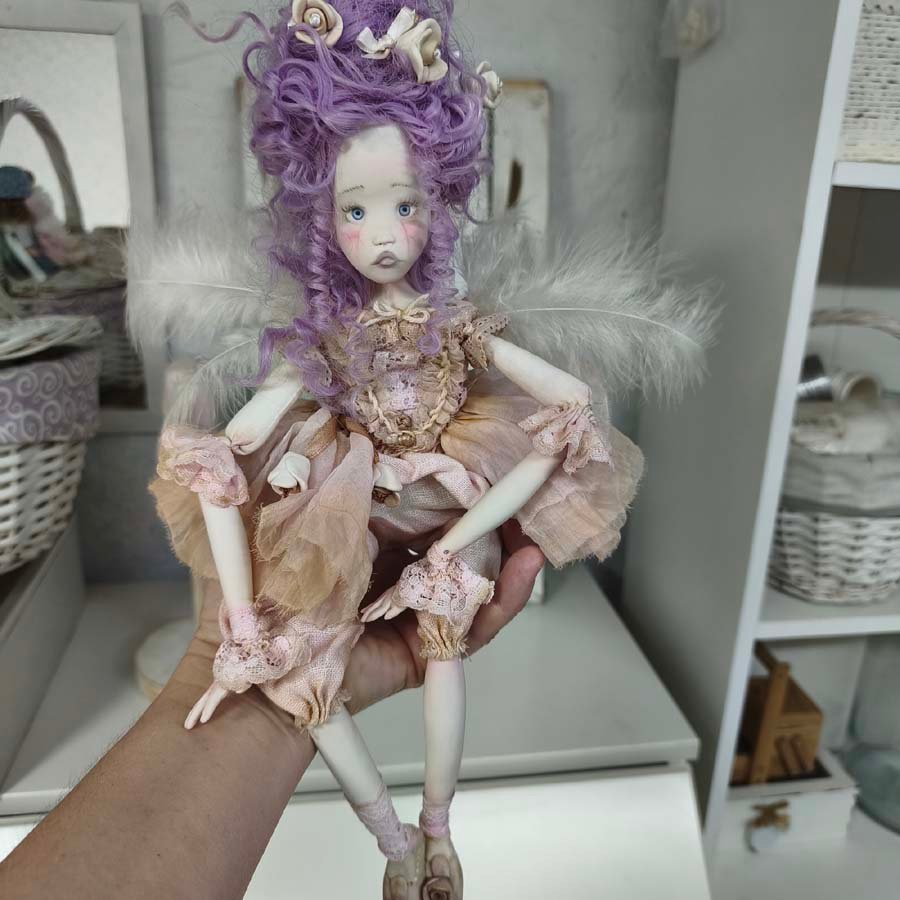 Muñeca sílfide Vania • Evaninas Muñeca sílfide del barroco con peinado alto de color malva. Hecho a mano por Evaninas.