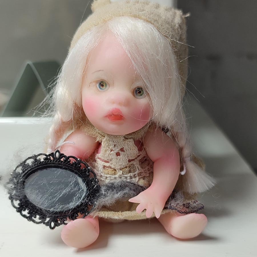 Muñeca de 12 cm. con espejo • Evaninas Muñeca de 12 cm. con espejo - Imagen 11