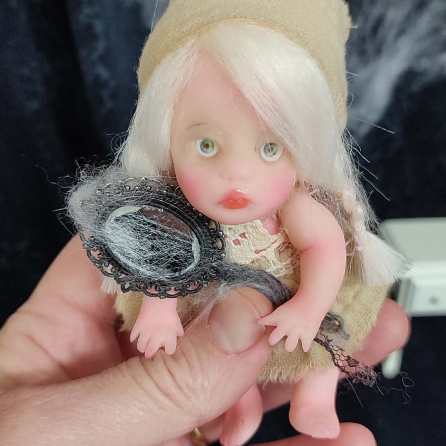 Muñeca de 12 cm. con espejo • Evaninas Muñeca de 12 cm. con espejo - Imagen 10